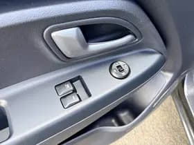 Kia Rio thumbnail 47