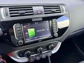 Kia Rio thumbnail 51