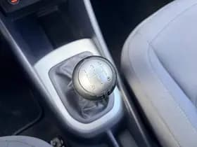 Kia Rio thumbnail 57