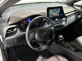 Toyota C-HR thumbnail 2