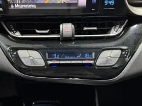 Toyota C-HR thumbnail 29