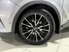 Toyota C-HR thumbnail 32
