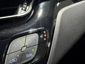 Toyota C-HR thumbnail 33