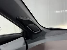 Toyota C-HR thumbnail 38