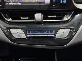 Toyota C-HR thumbnail 69