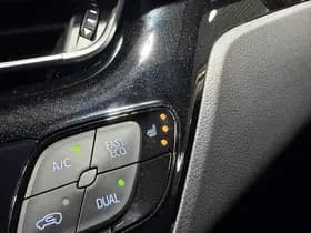 Toyota C-HR thumbnail 73