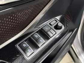 Toyota C-HR thumbnail 74