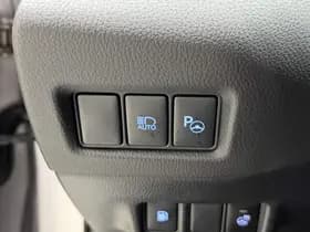 Toyota C-HR thumbnail 76