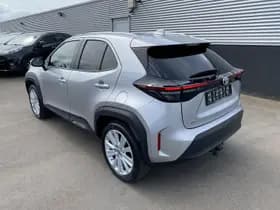 Toyota Yaris-cross thumbnail 3