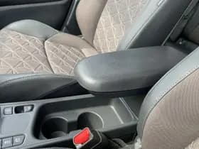 Toyota Yaris-cross thumbnail 42