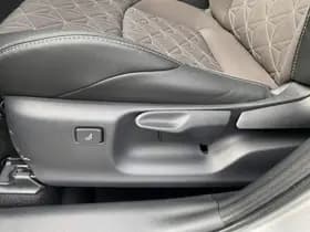 Toyota Yaris-cross thumbnail 76