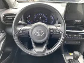 Toyota Yaris-cross thumbnail 80