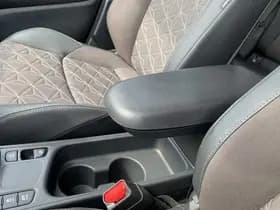 Toyota Yaris-cross thumbnail 93