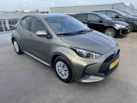 Toyota Yaris thumbnail 13