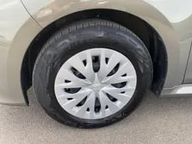 Toyota Yaris thumbnail 15