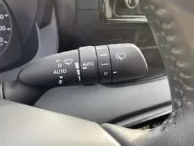 Toyota Yaris thumbnail 26