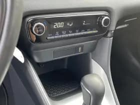 Toyota Yaris thumbnail 31