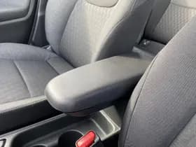 Toyota Yaris thumbnail 33