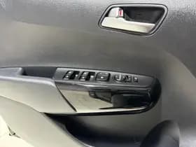 Kia Picanto thumbnail 14