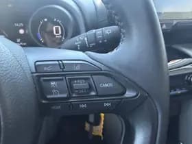 Toyota Yaris-cross thumbnail 16