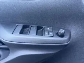 Toyota Yaris-cross thumbnail 23