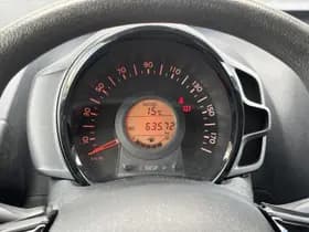 Toyota Aygo thumbnail 16