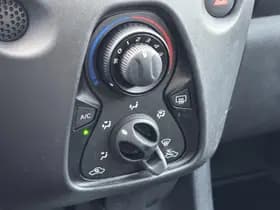 Toyota Aygo thumbnail 23