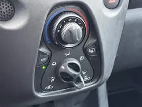 Toyota Aygo thumbnail 48