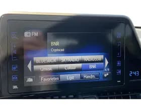 Toyota C-HR thumbnail 19