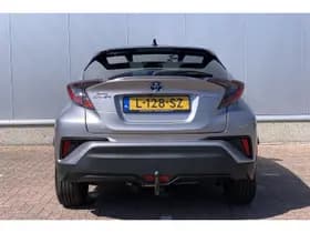 Toyota C-HR thumbnail 5