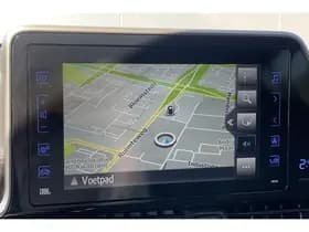 Toyota C-HR thumbnail 45