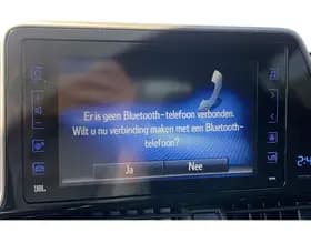 Toyota C-HR thumbnail 46