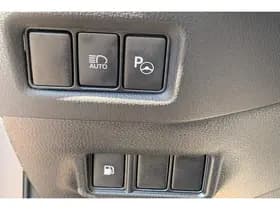 Toyota C-HR thumbnail 51