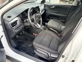 Kia Stonic thumbnail 8