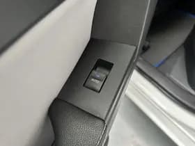 Toyota Auris thumbnail 21