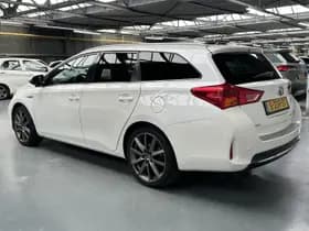 Toyota Auris thumbnail 24