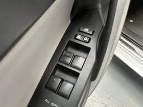 Toyota Auris thumbnail 32