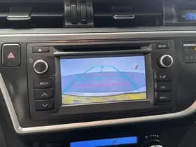 Toyota Auris thumbnail 42