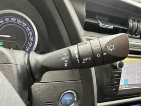 Toyota Auris thumbnail 7