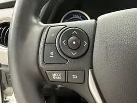 Toyota Auris thumbnail 8