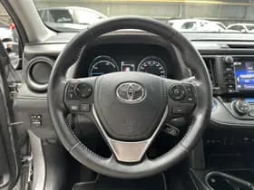 Toyota RAV4 thumbnail 13