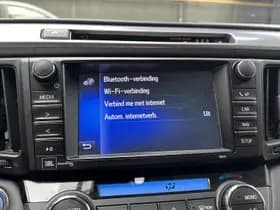 Toyota RAV4 thumbnail 17