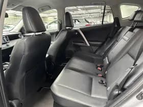 Toyota RAV4 thumbnail 21