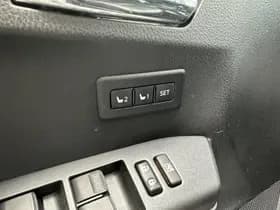 Toyota RAV4 thumbnail 4