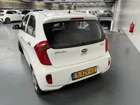 Kia Picanto thumbnail 24
