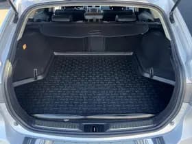 Toyota Avensis thumbnail 11