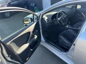 Toyota Avensis thumbnail 16