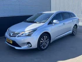 Toyota Avensis thumbnail 4