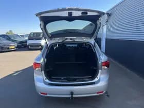 Toyota Avensis thumbnail 10