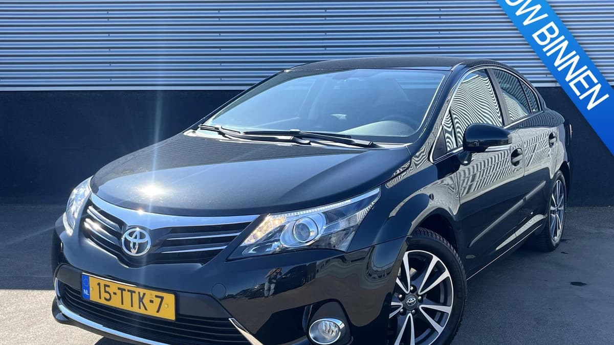 Toyota Avensis — foto 1